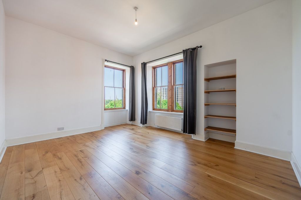 Property photo 2 of 11 Picture No. 02