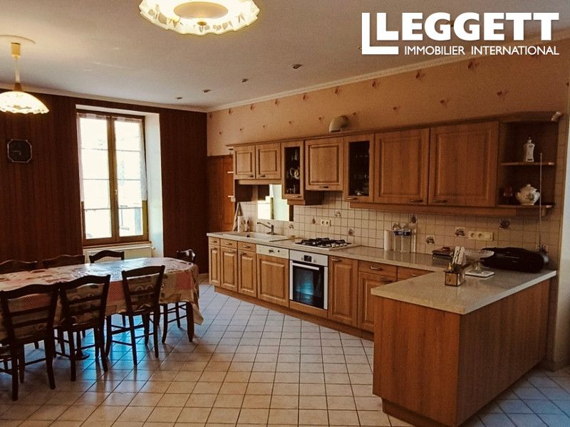 Property photo 3 of 10