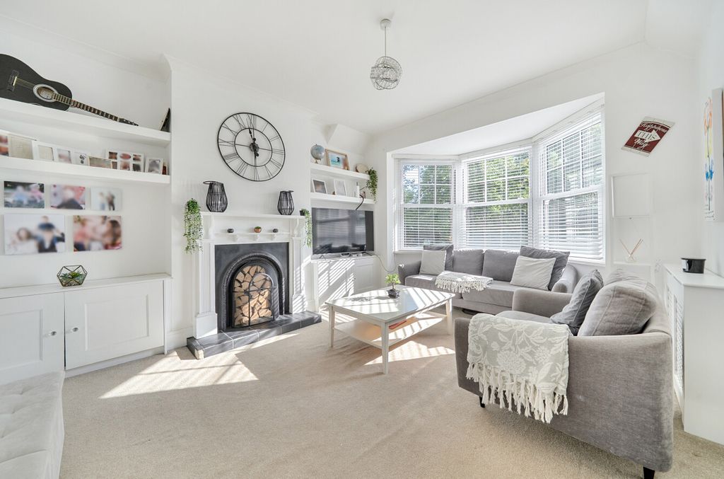 Property photo 2 of 14 1466202-11-6A0F43...