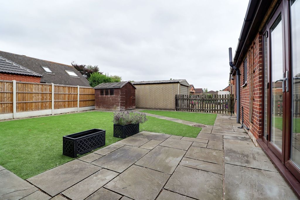 Property photo 3 of 13