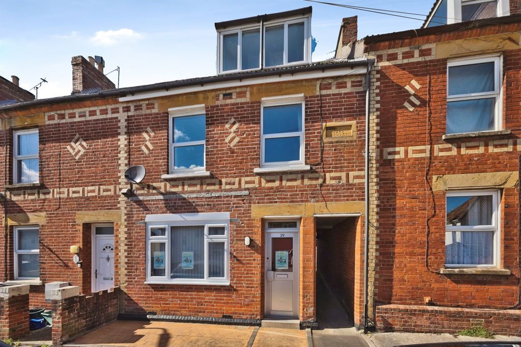 Property photo 1 of 16