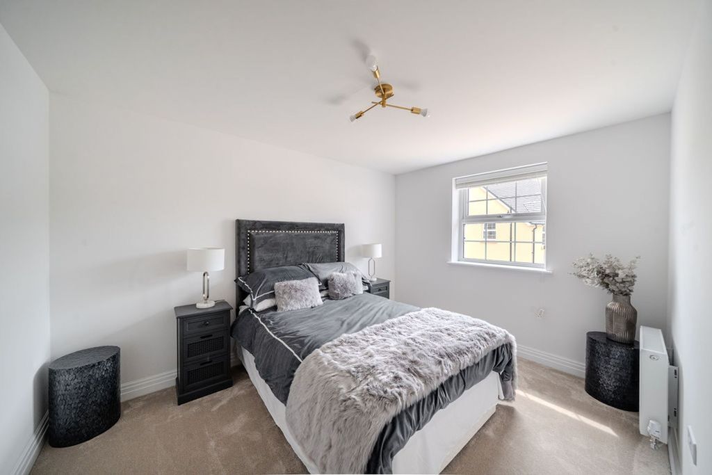 2 bed flat for sale2 Limestone Way, Bleadon BS24 photo 5