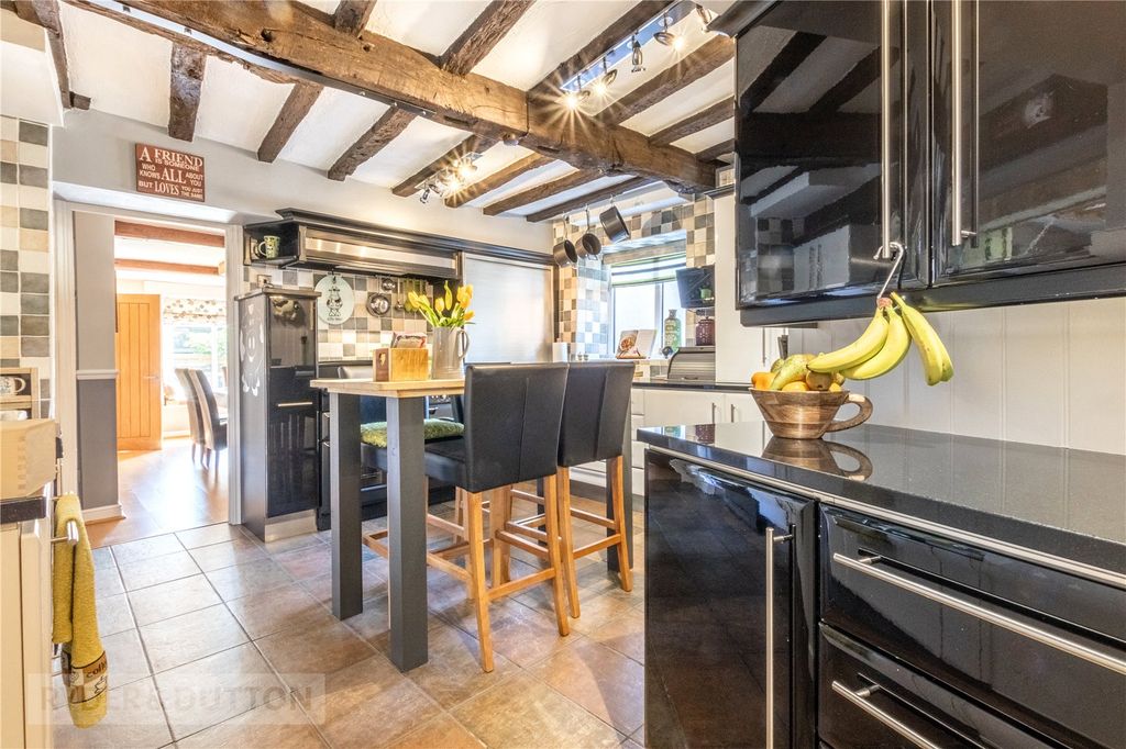 Property photo 2 of 41 Kitchen