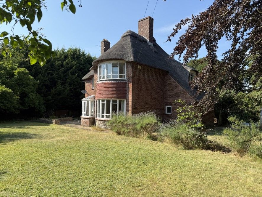Property photo 2 of 24