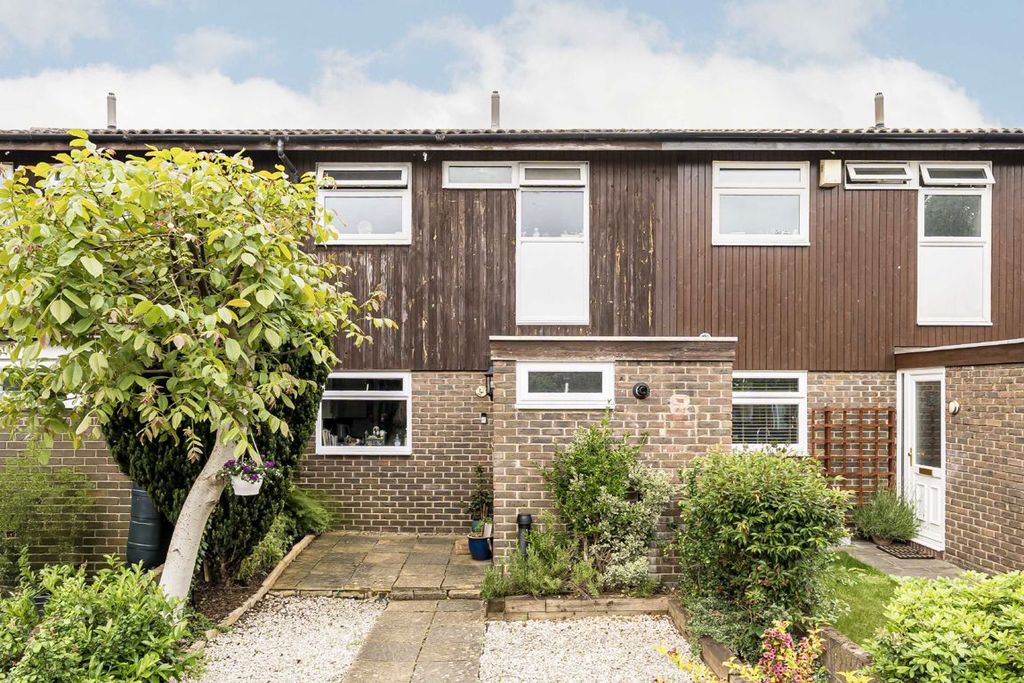 Property photo 1 of 9