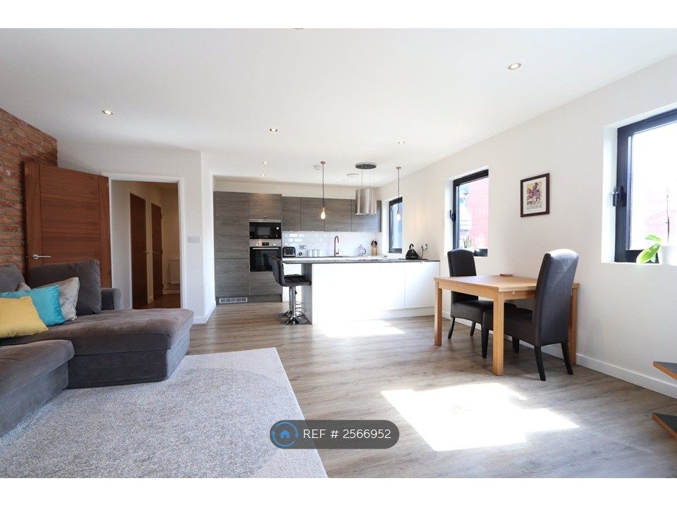 Property photo 1 of 4