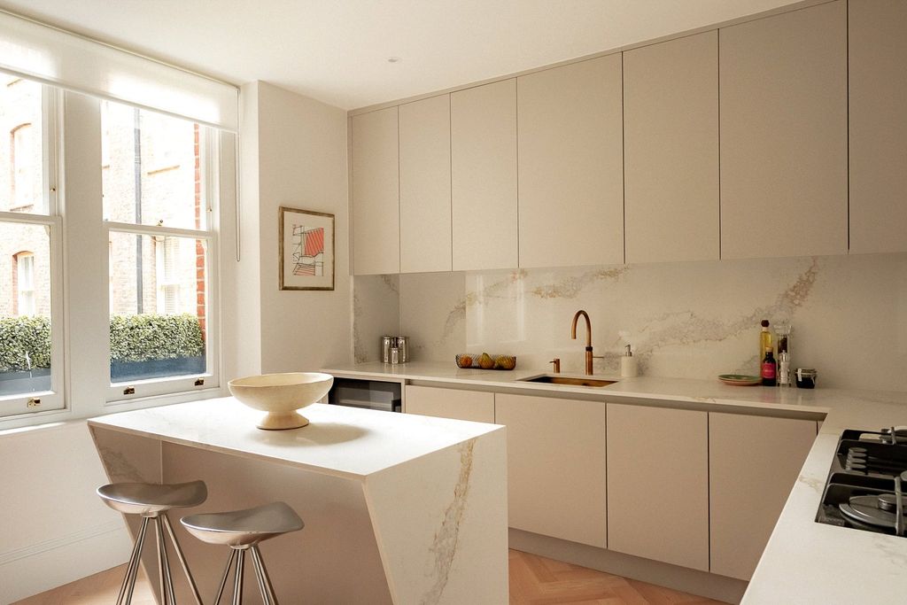 Property photo 2 of 15 Kitchen