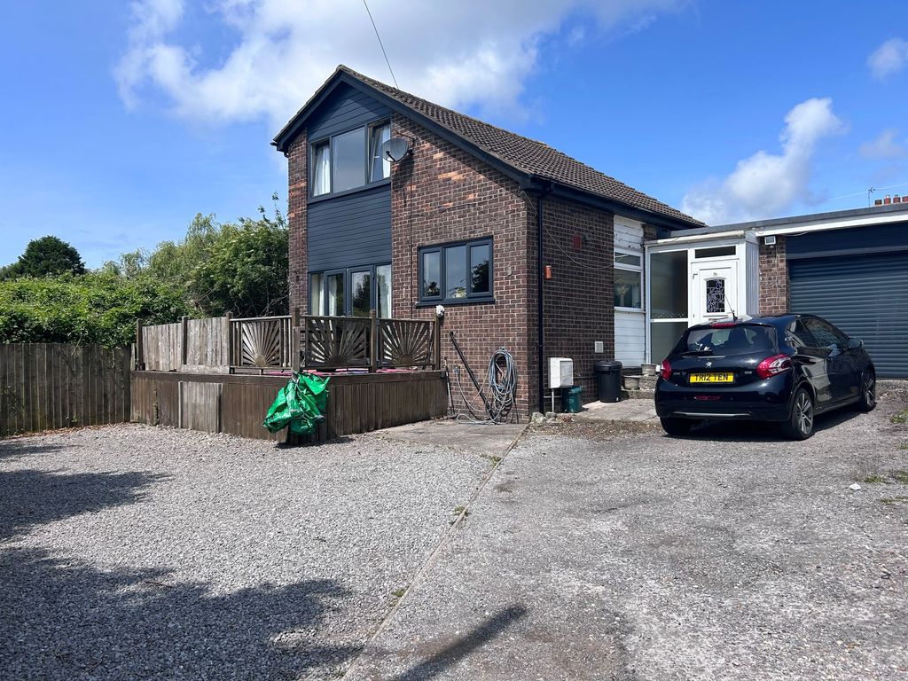 Property photo 1 of 20