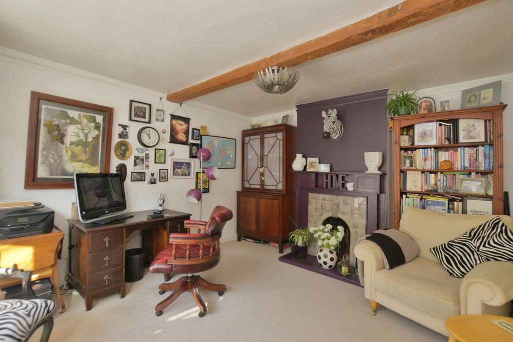 Property photo 3 of 22 Pbox-Img.Jpg