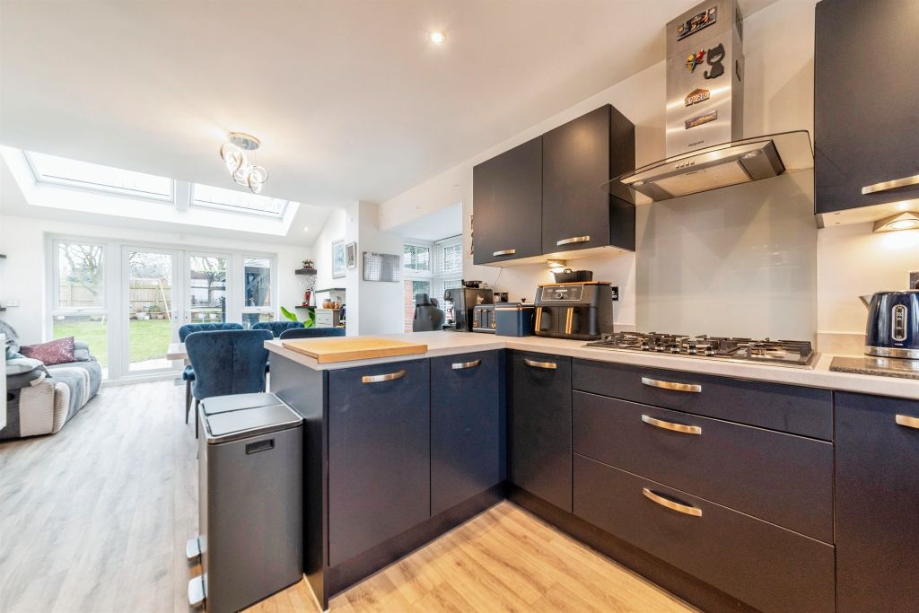 Property photo 2 of 19