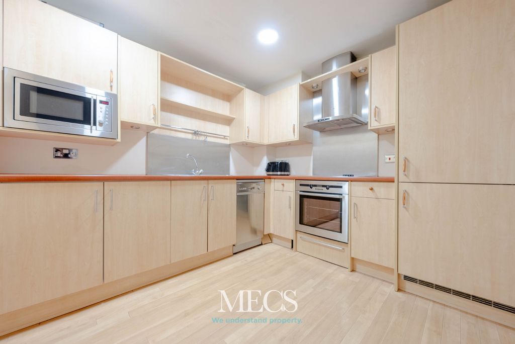 Property photo 3 of 11 1587326