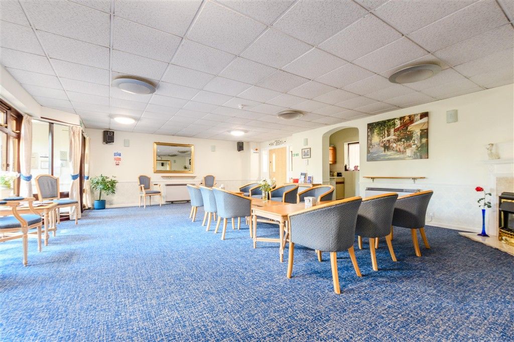 Property photo 2 of 12 Internal Feature