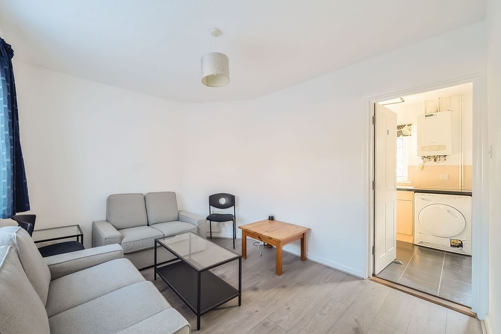 Property photo 3 of 20