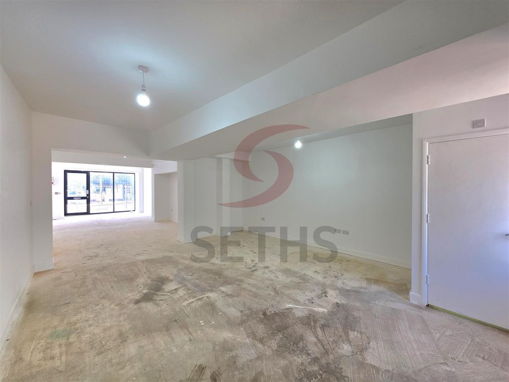 Property photo 2 of 10 Shop Floor