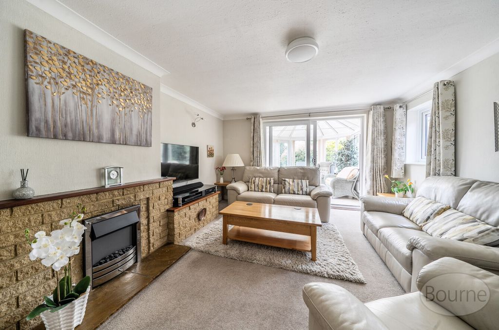 Property photo 2 of 21 57Ca05A2-7c6d-49B...