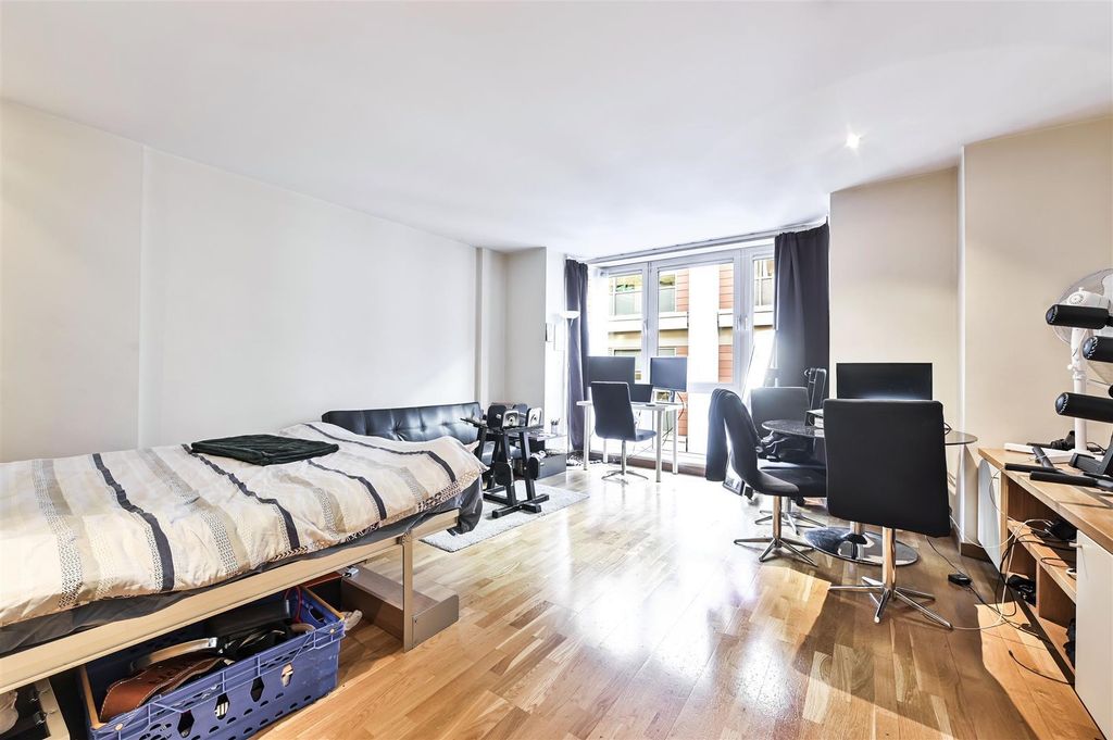 Property photo 2 of 8 Hos.Jpg