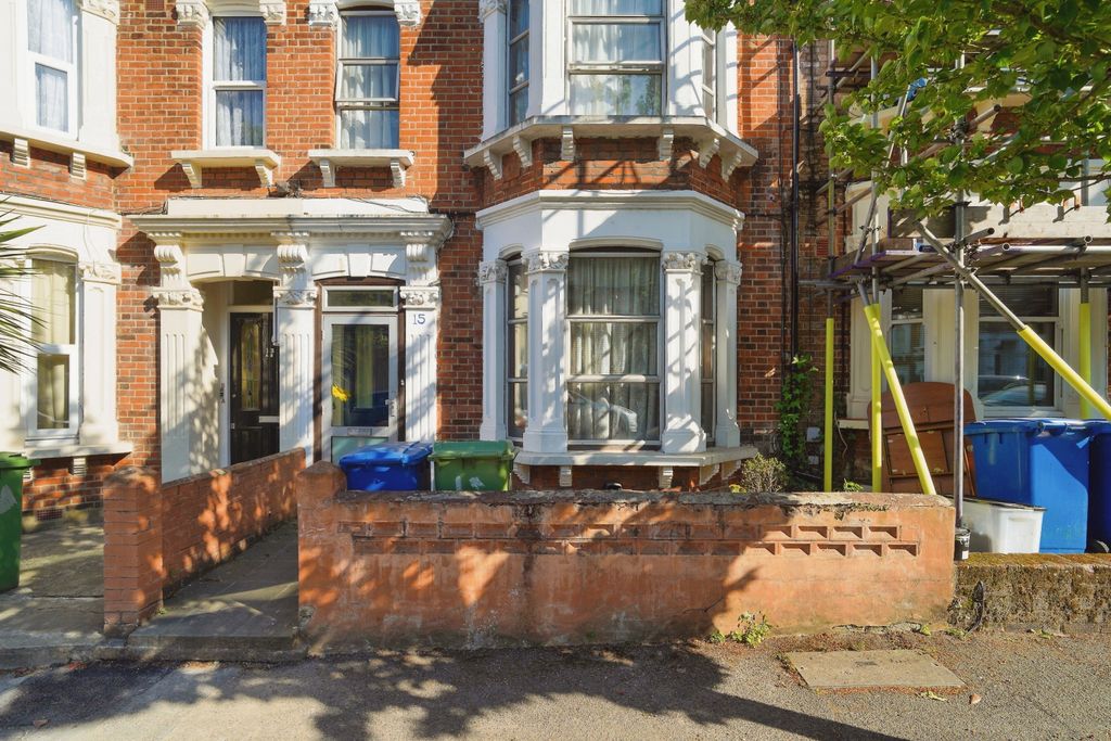Property photo 2 of 15