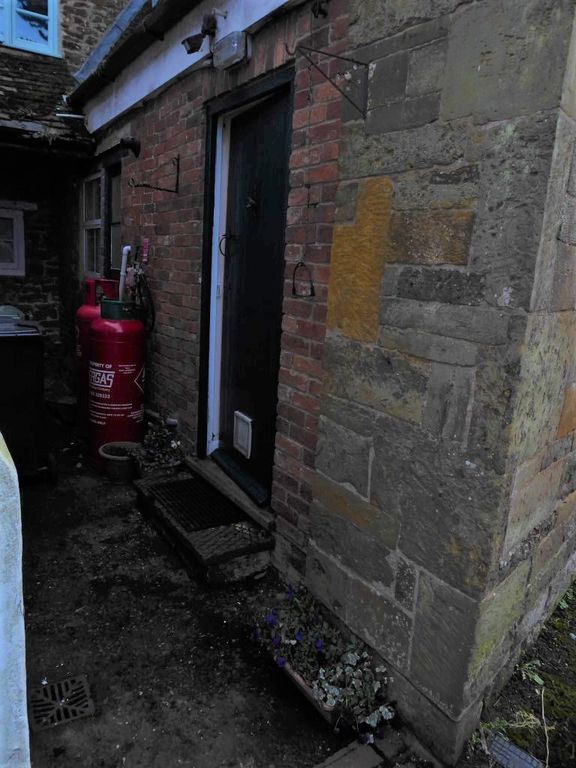 Property photo 2 of 49