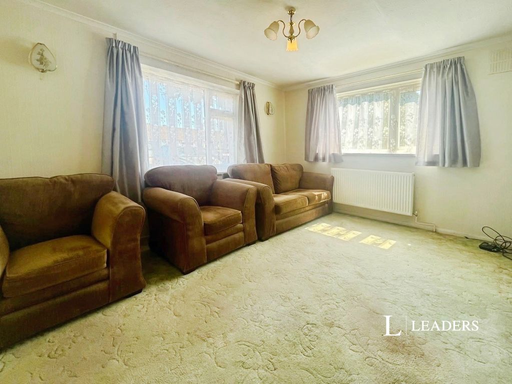 Property photo 3 of 11 Pbox-Img.Jpg