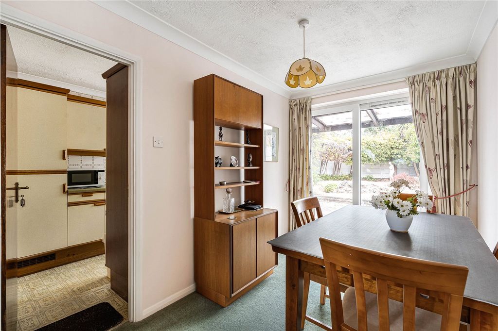 Property photo 3 of 16 Dining Room