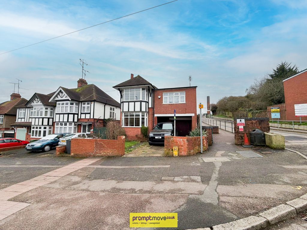 Property photo 1 of 15 Na