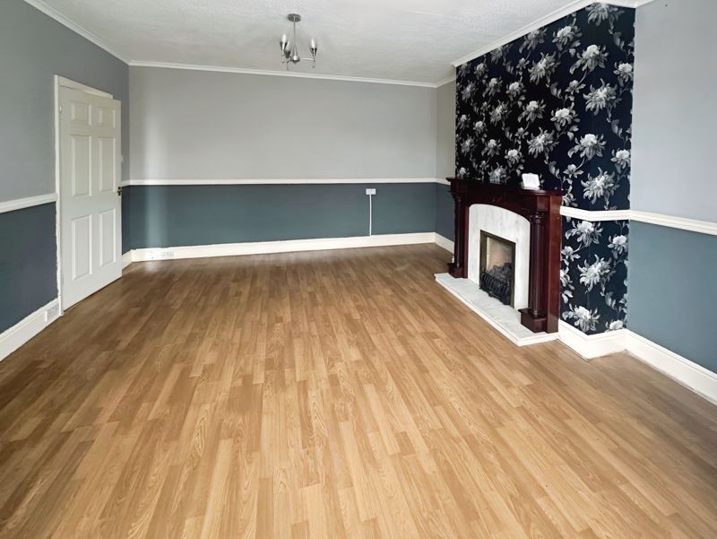 Property photo 3 of 13 Photo 8