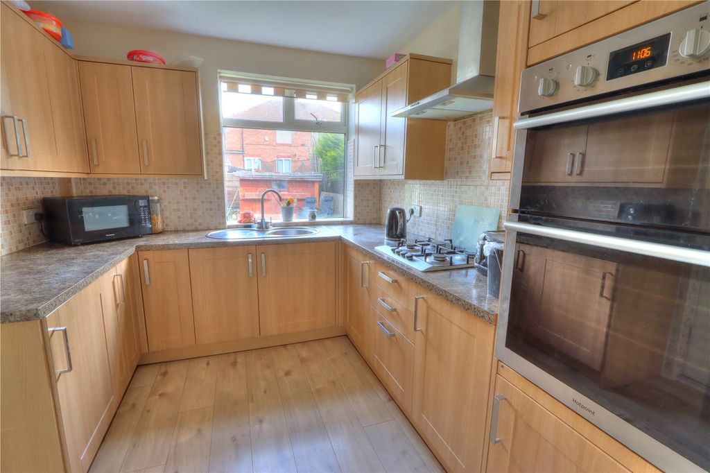 Property photo 3 of 15 Picture No. 09