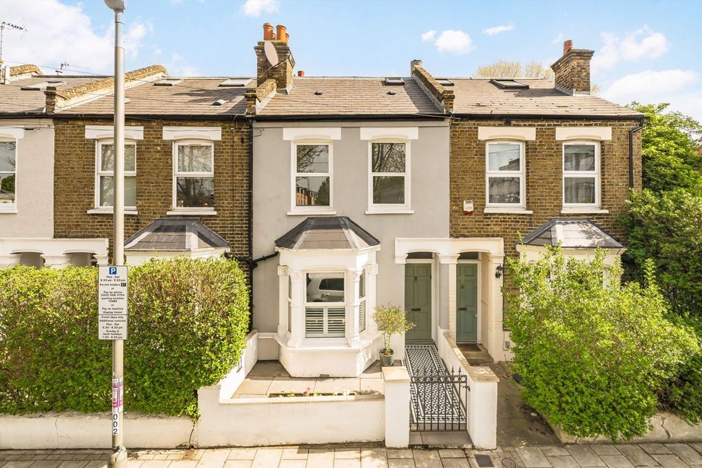 Property photo 1 of 13