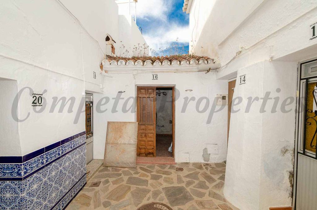 Property photo 1 of 14