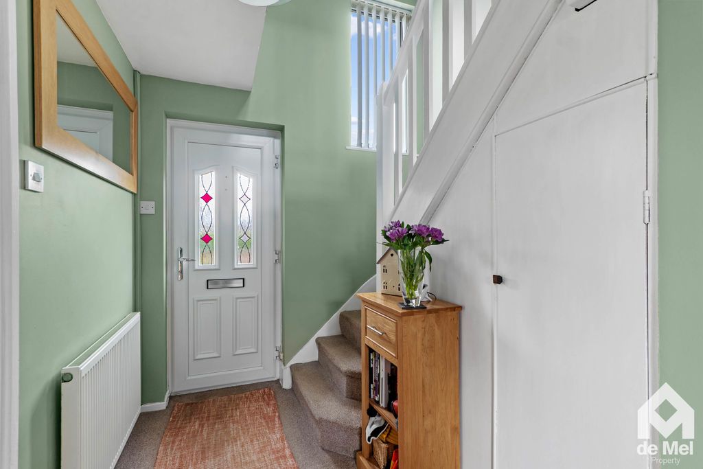 Property photo 2 of 15 Photo 11