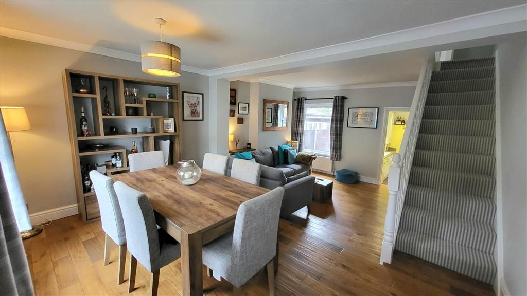 Property photo 2 of 13 Image