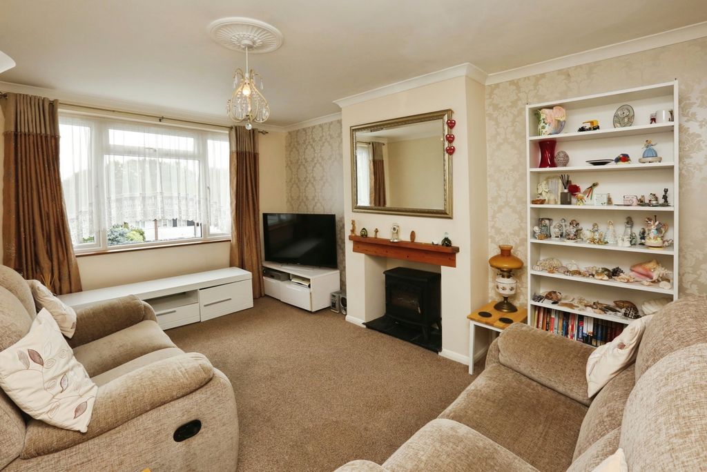 Property photo 2 of 12 Photo