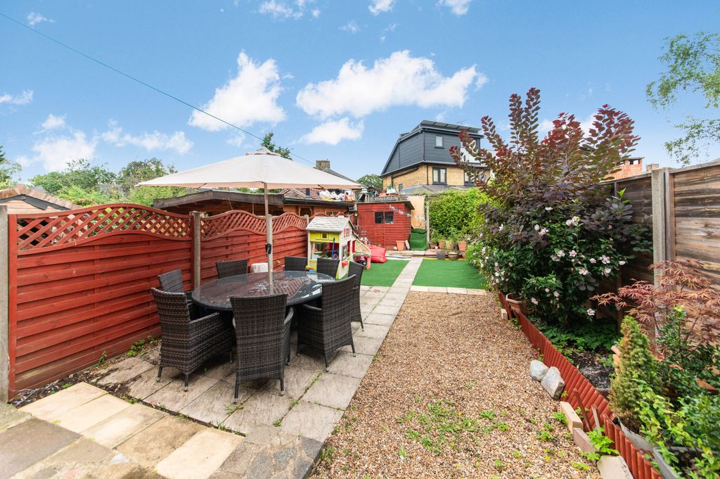 Property photo 3 of 16 Picture No. 15