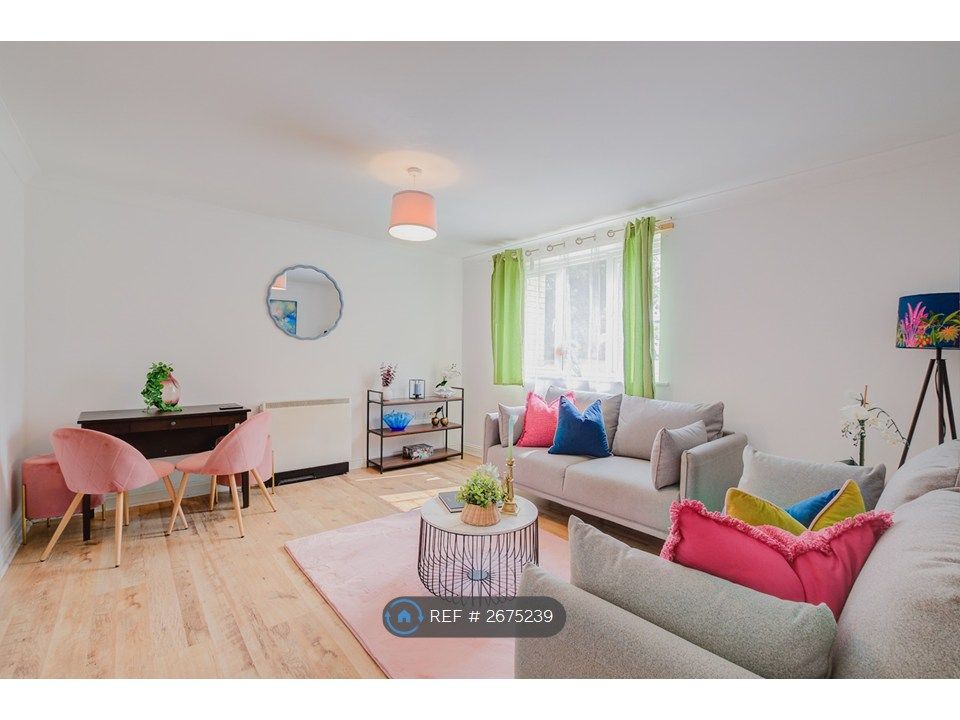 Property photo 3 of 13