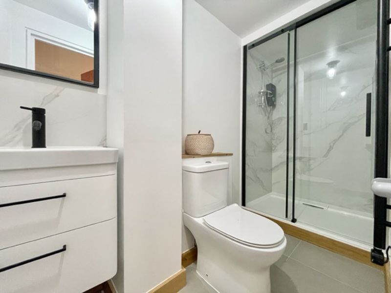 Property photo 3 of 4 Photo 6