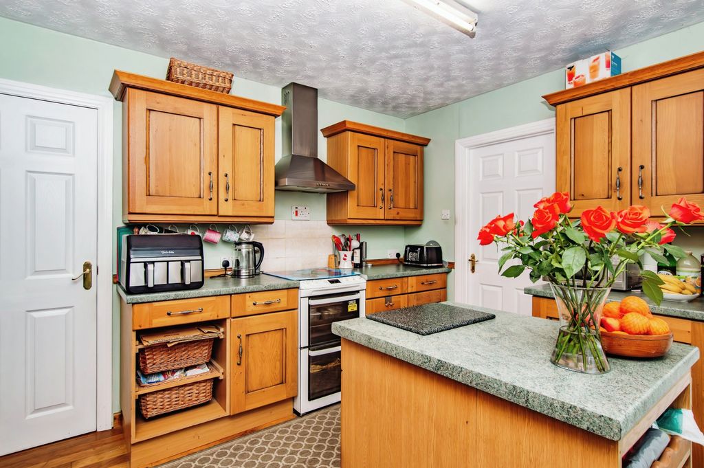 Property photo 2 of 17 Photography