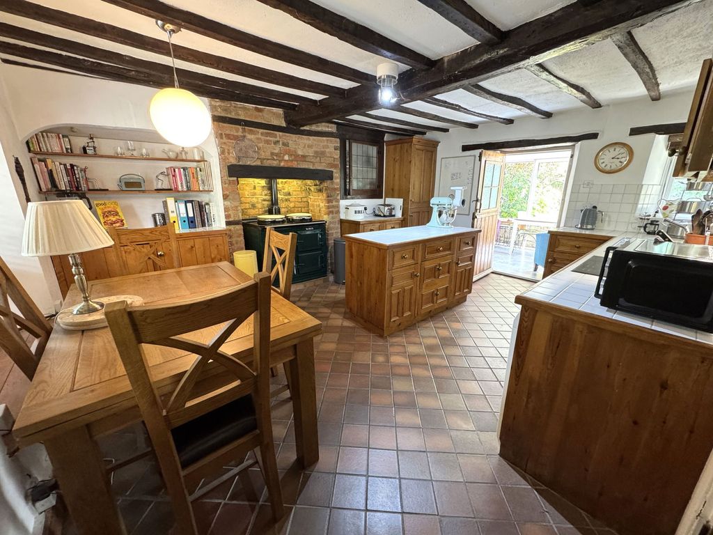 Property photo 2 of 14
