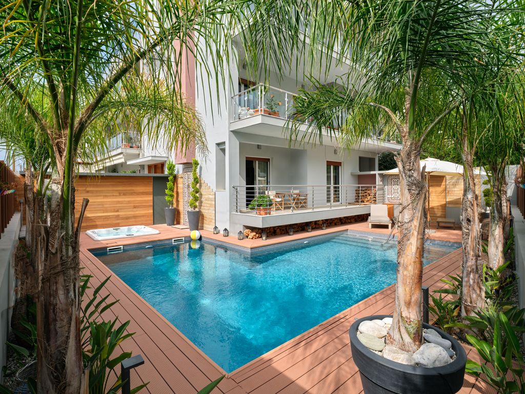 Property photo 1 of 50