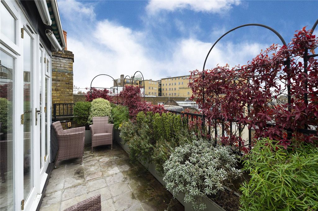 Property photo 1 of 14 Roof Terrace