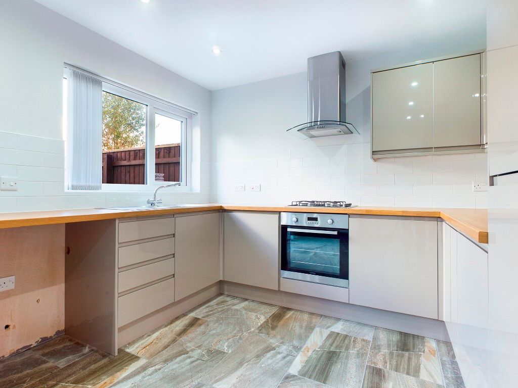 Additional image 7 of 3 bed semi-detached house to rentGendros Crescent, Gendros, Swansea SA5