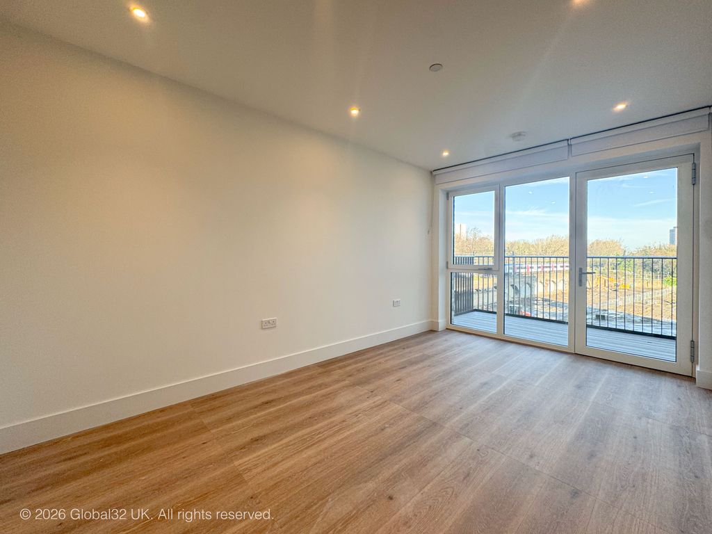 Property photo 1 of 7 Livingroom/Dining