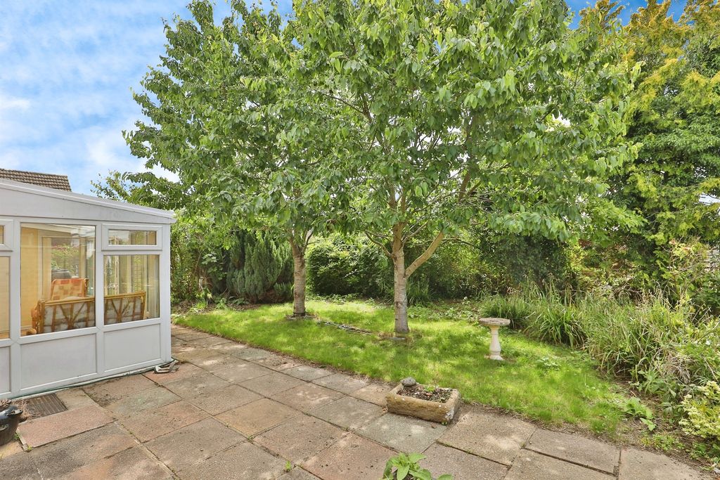 Property photo 3 of 17