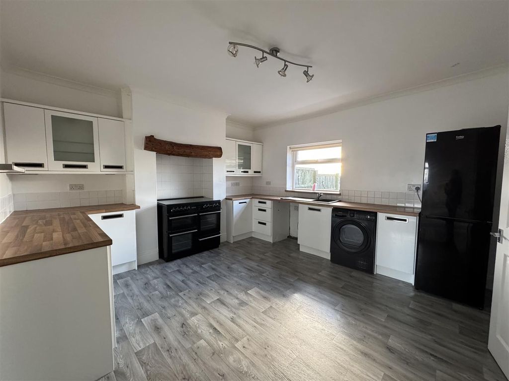 Property photo 2 of 16 Img_4286.Jpg