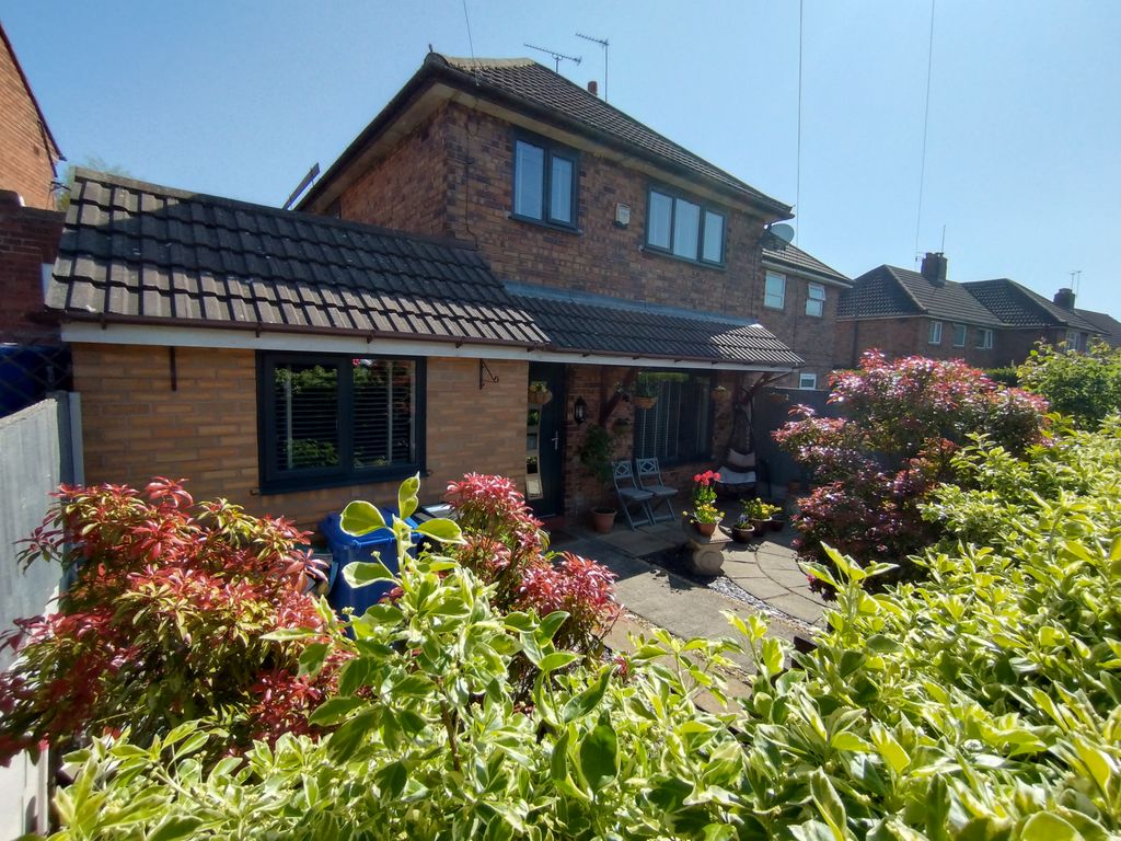 Property photo 3 of 35