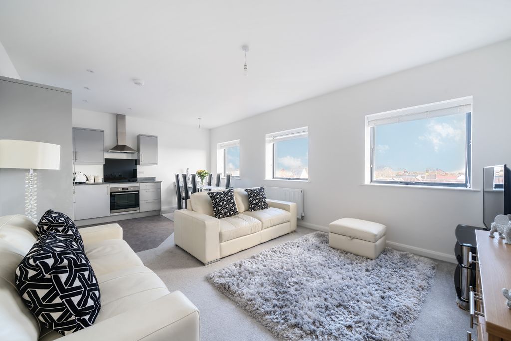 Property photo 2 of 10 Photo 01