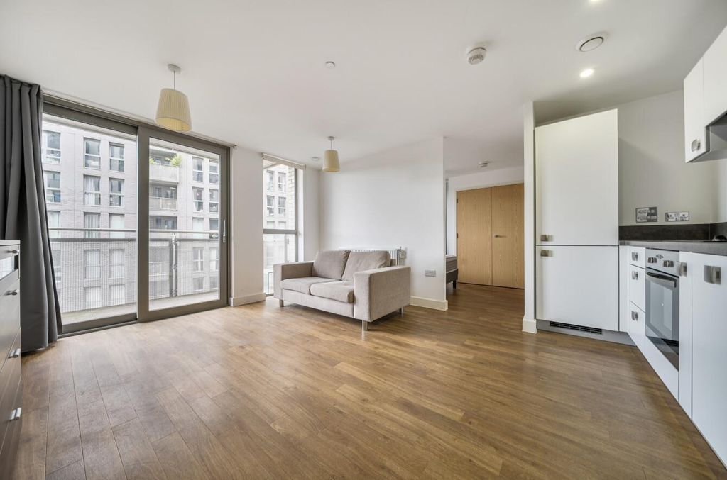 Property photo 1 of 18 1354270-9-68c18B02d7c99.Jpg