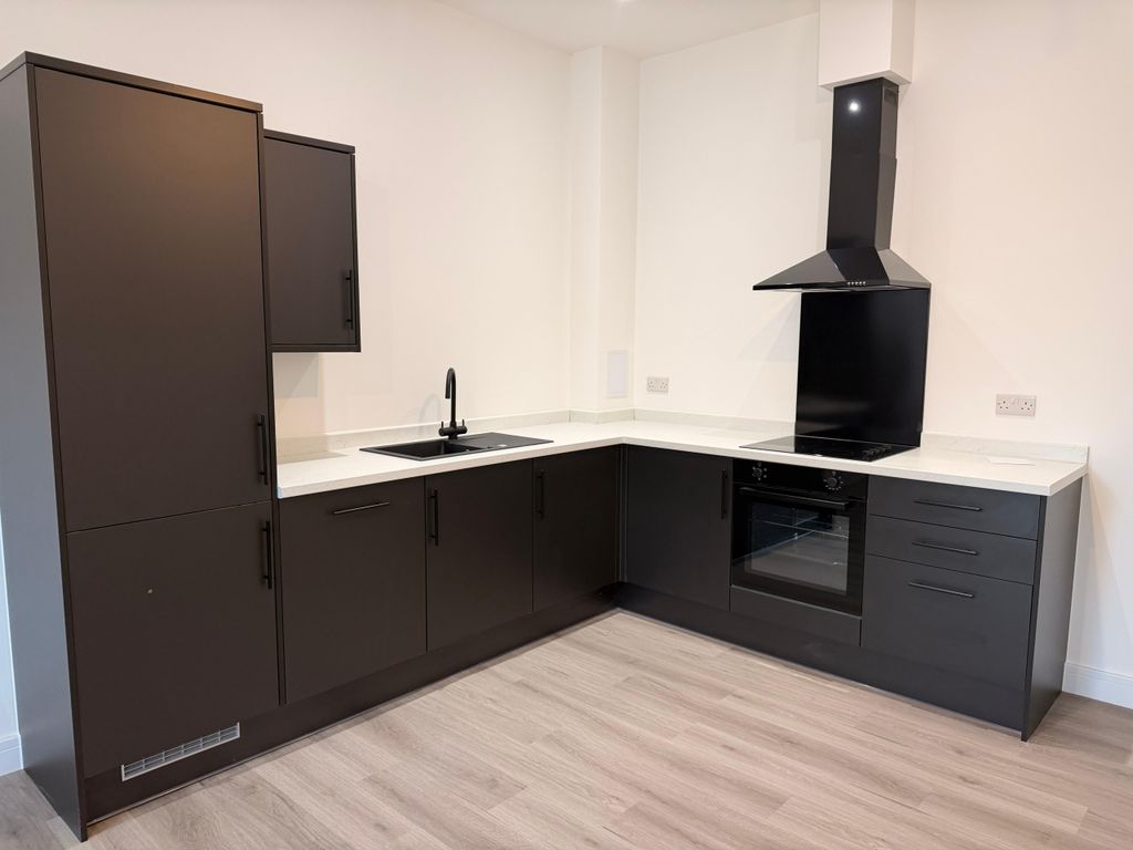 Property photo 2 of 12 Kitchen