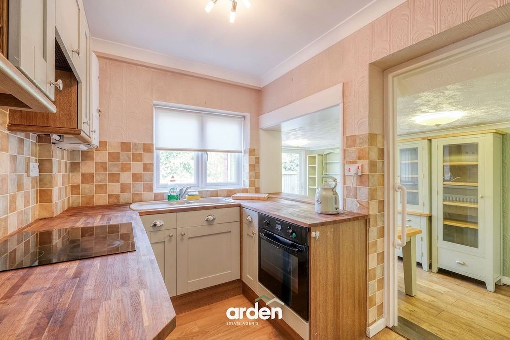 Property photo 3 of 16