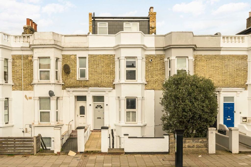 Property photo 1 of 5