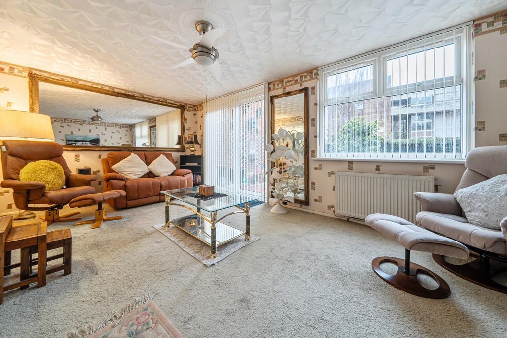 Property photo 2 of 19 1397164-15-69663B63Eb469.Jpg